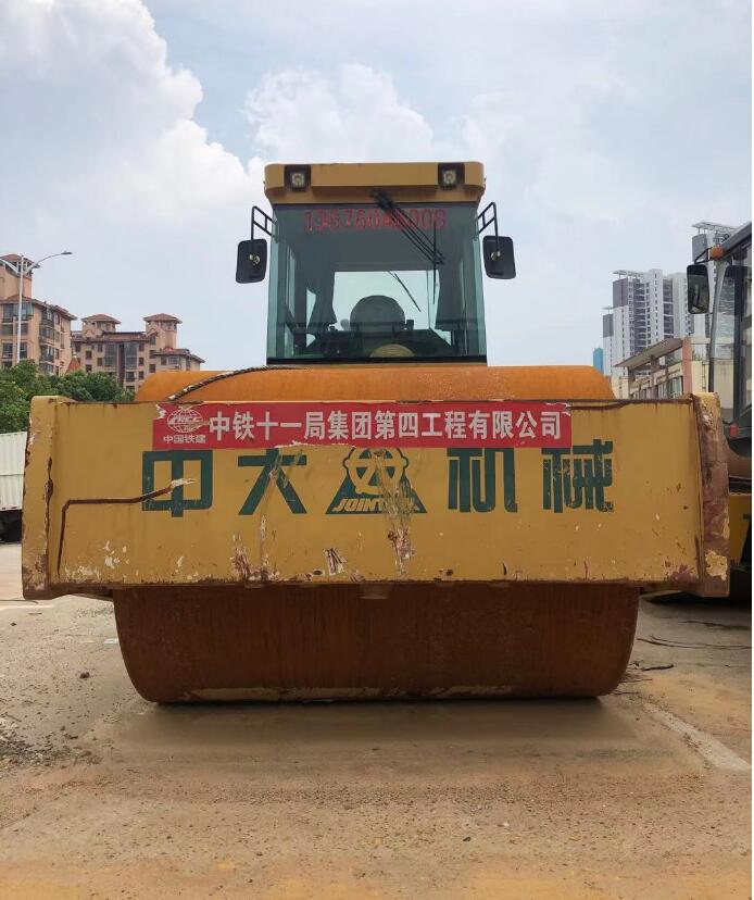 附近壓路機(jī)出租臺(tái)班租賃價(jià)格一般是多少？